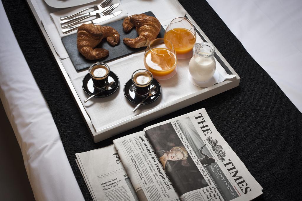 Caro Hotel Valencia Bagian luar foto The Times newspaper