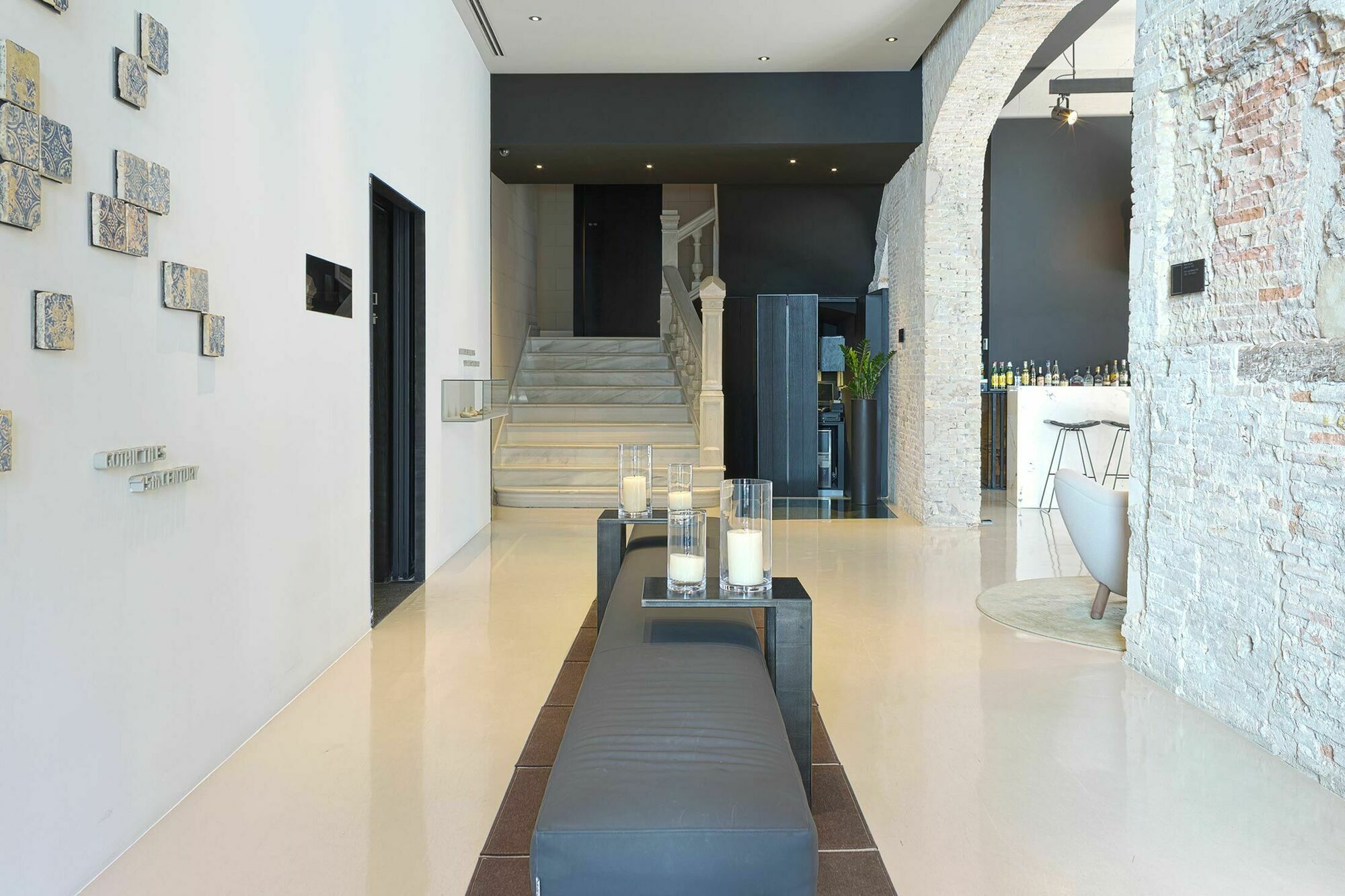 Caro Hotel Valencia Bagian luar foto Interior of a house